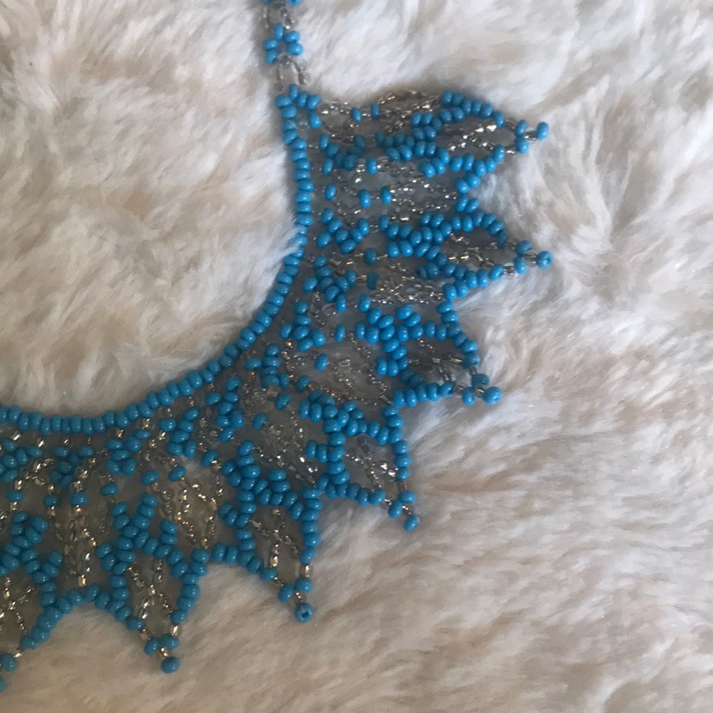 “TURQUOISE AND SILVER” Vintage  Beaded Delicate Necklace. - Picture 8 of 8